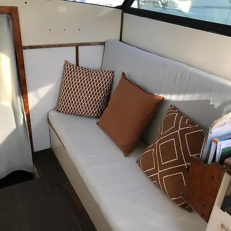 Botel Bateau A Quai De 2 Cabines Trebeurden